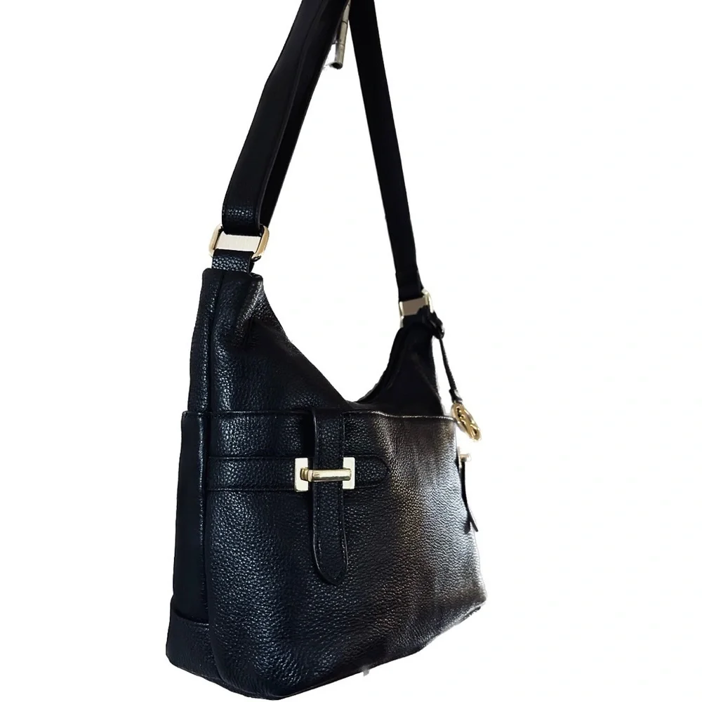 EUC Giani Bernini black leather adjustable shoulder handbag simple & classic